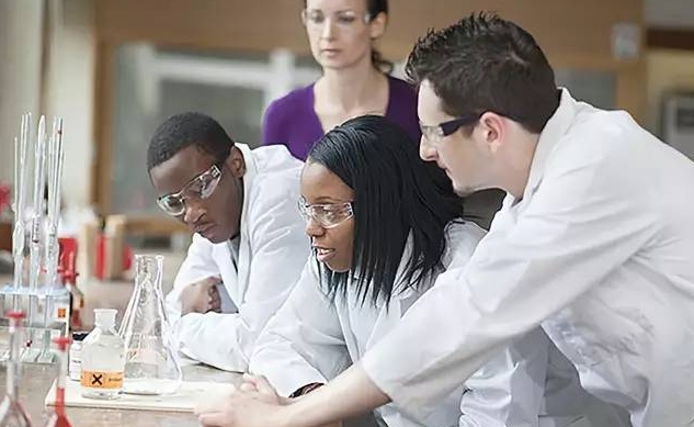 英国大学本预化学辅导机构哪里有培训?